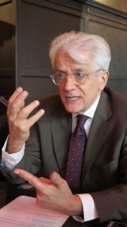 French presidential elections unprecedented, researcher says